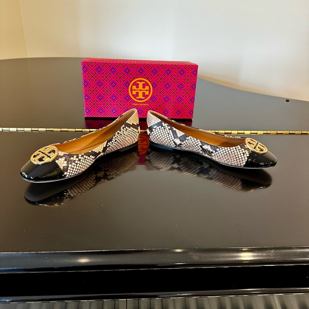 TORY BURCH AUTHENTIC LUXURY CLASSIC PREPPY ICONIC CHELSEA CAP TOE BALLET SHOES - Picture 9 of 17